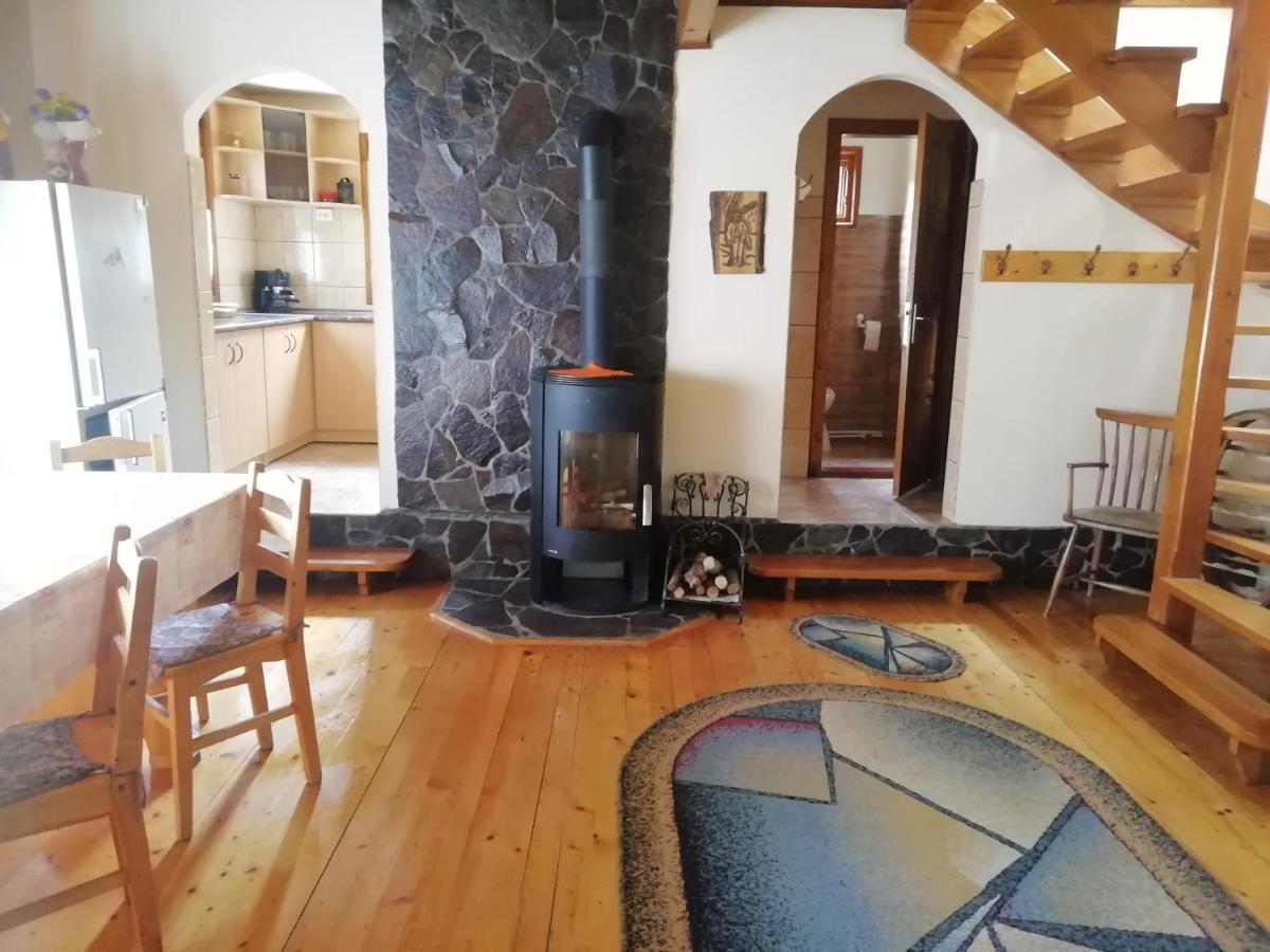 Villa Demeny Vendeghaz Sub Cetate Exterior foto